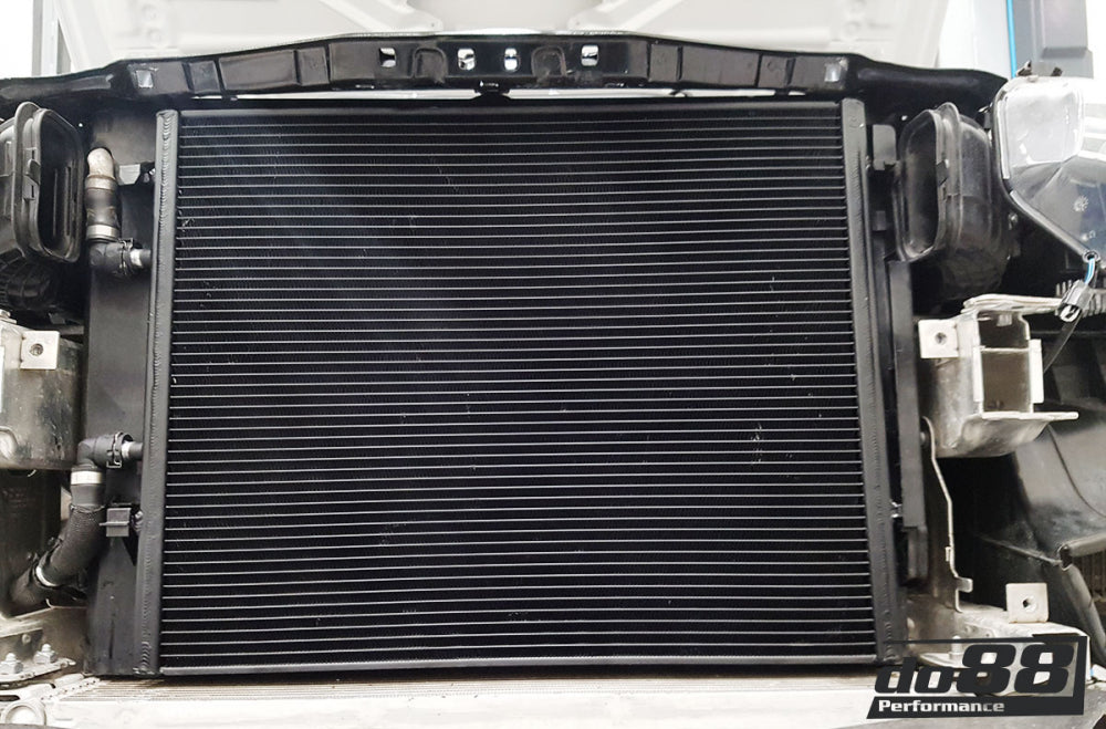 DO88 BMW F8X M2C M3 M4 DO88 Performance Front Radiator for Chargecooler